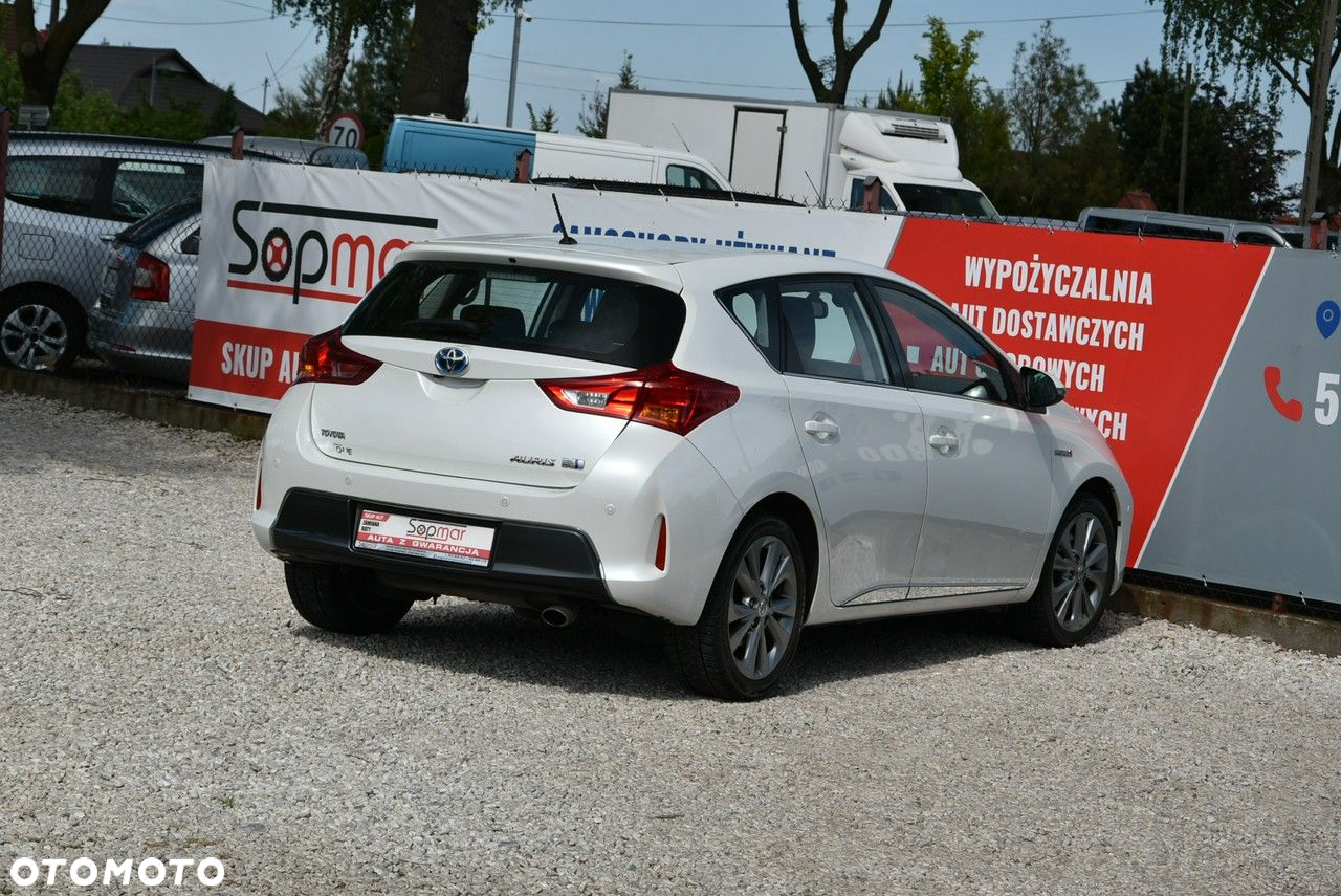 Toyota Auris 1.8 Hybrid Executive - 5