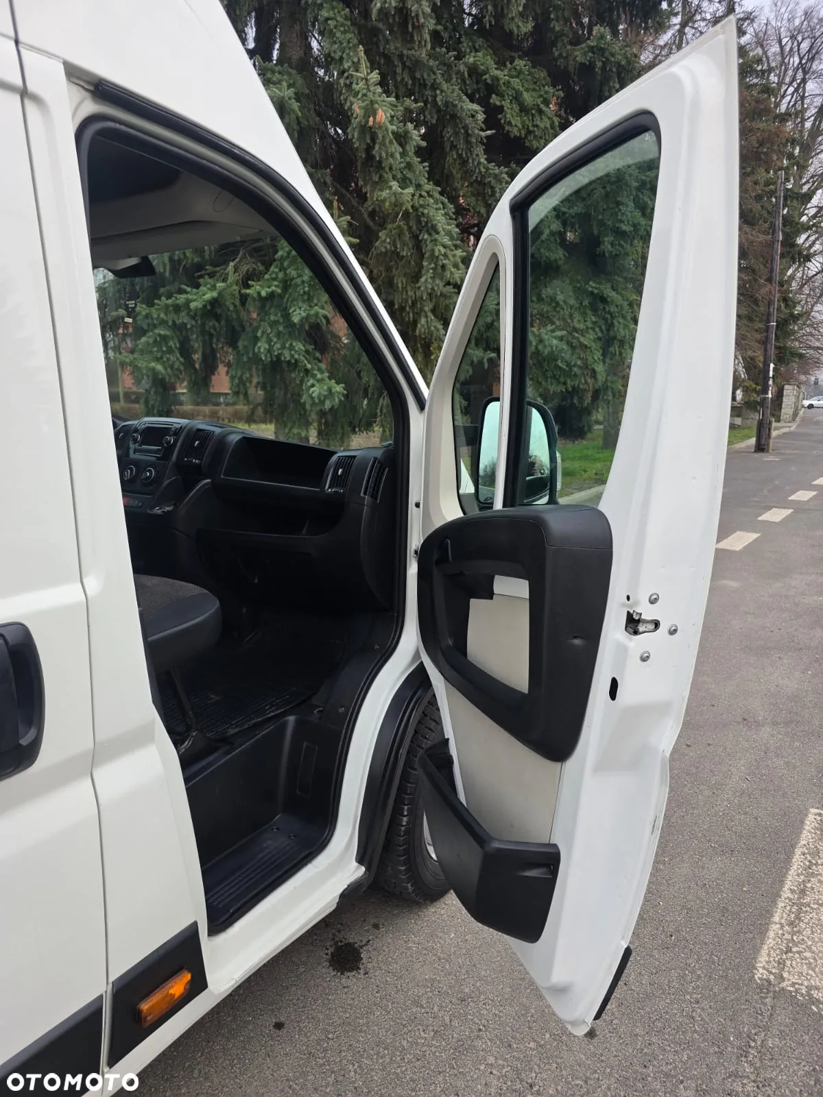 Peugeot Boxer 335 - 13