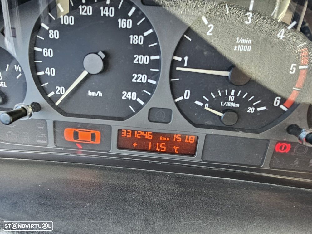 BMW 320 d Touring - 7