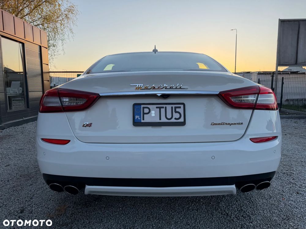 Maserati Quattroporte - 6