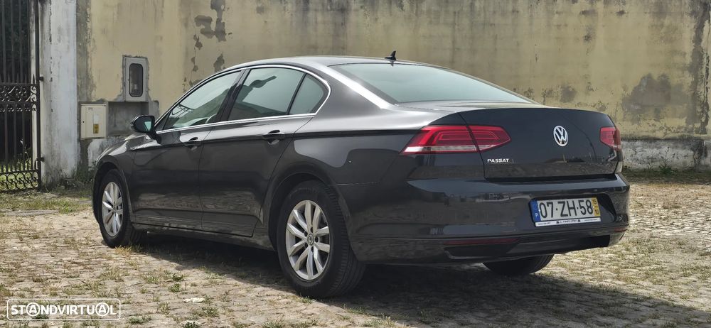 VW Passat 2.0 TDI Elegance - 3