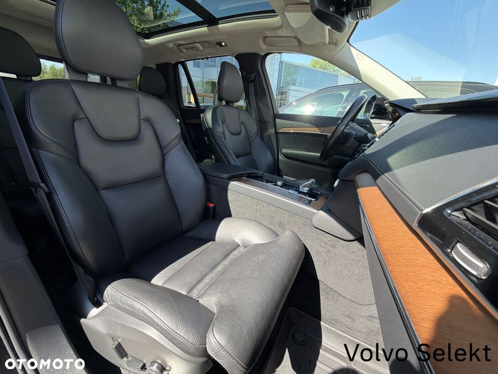 Volvo XC 90 - 12