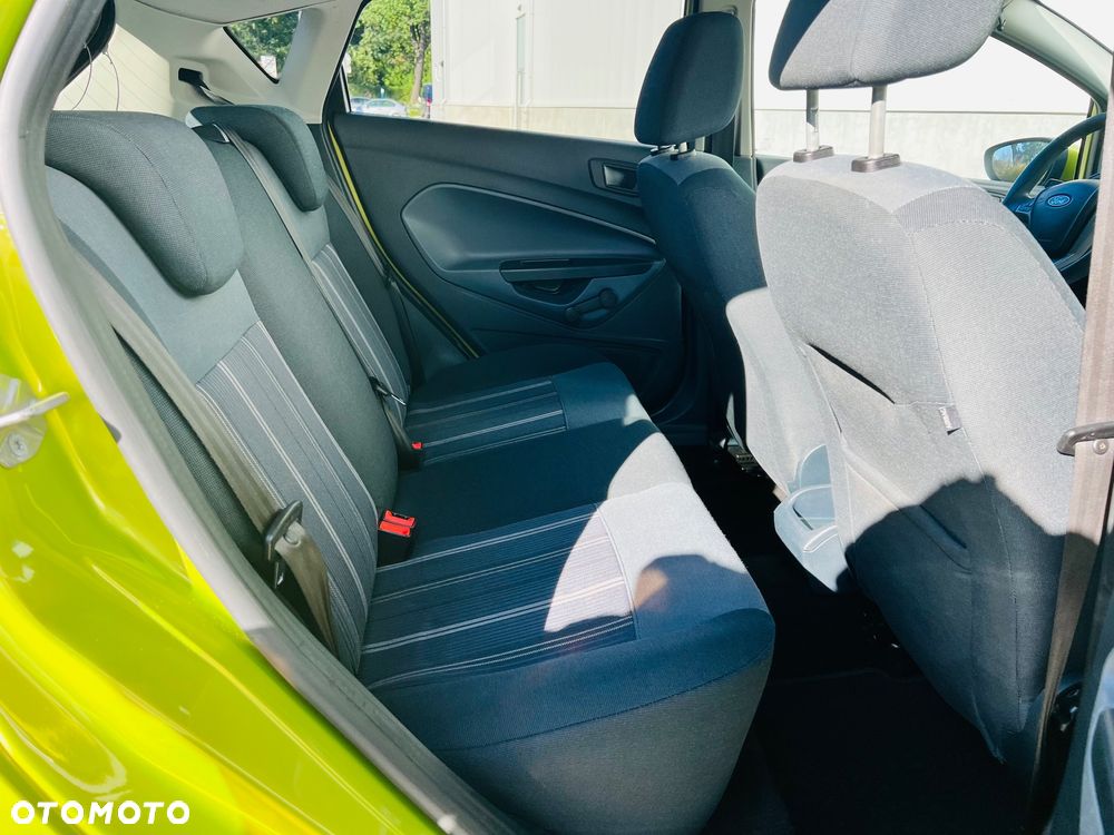 Ford Fiesta 1.25 Ambiente - 27