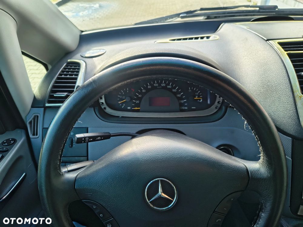 Mercedes-Benz Vito - 26