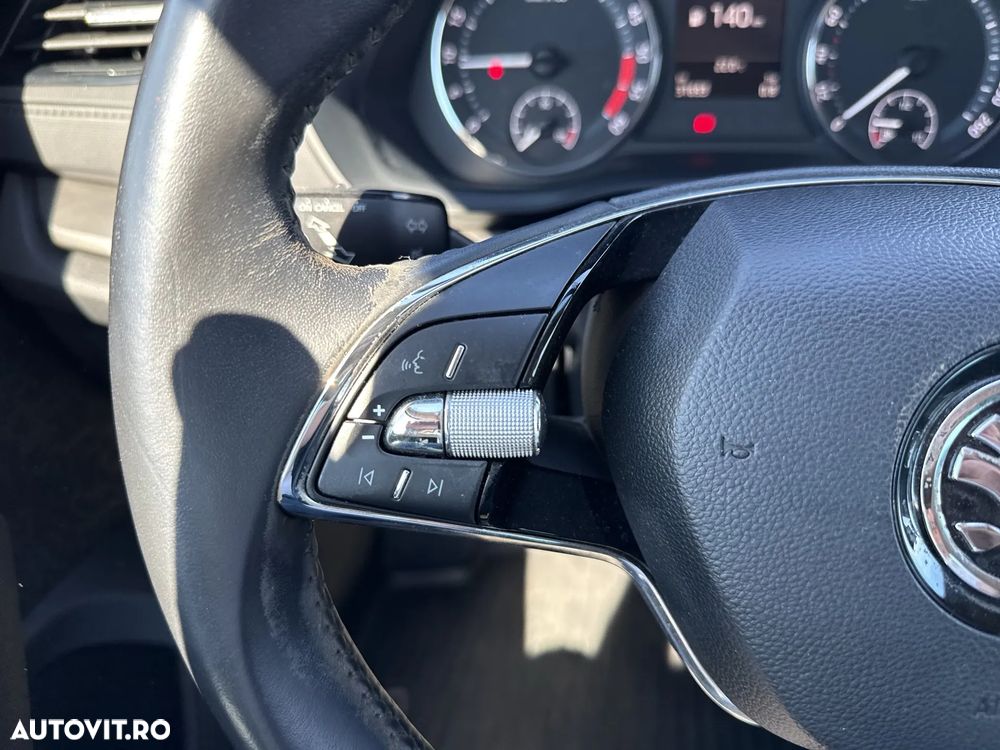 Skoda Octavia 2.0 TDI Ambition - 17