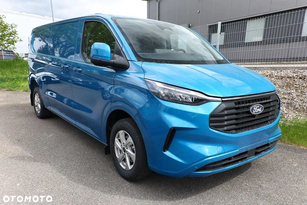 Ford Transit Custom 320 L2H1 Limited 2.0 150KM - 2