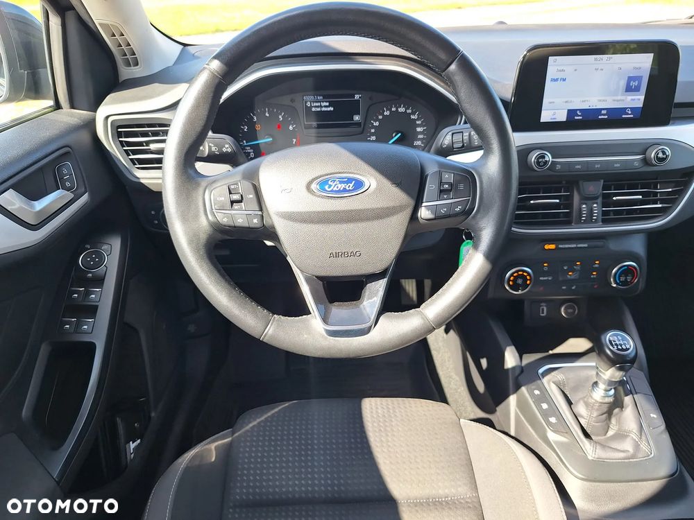 Ford Focus - 8