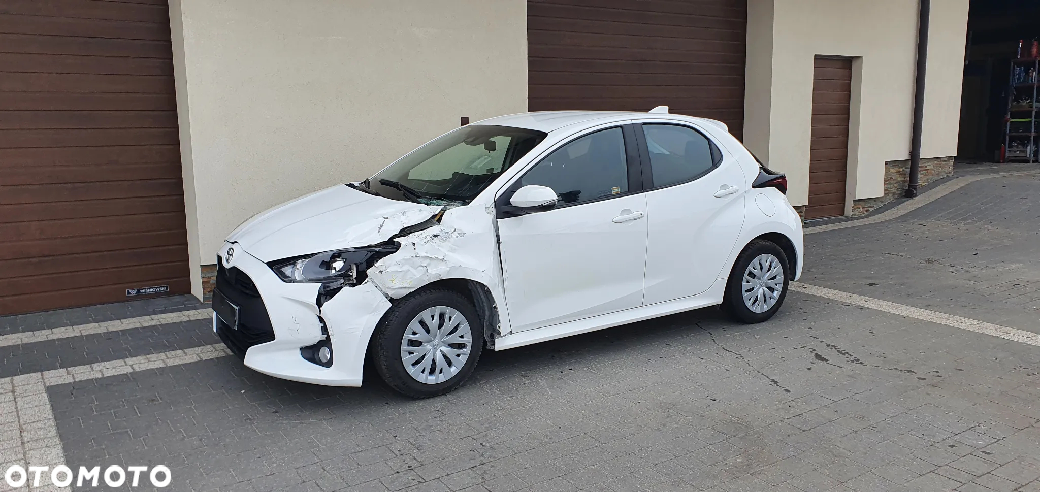 Toyota Yaris - 4