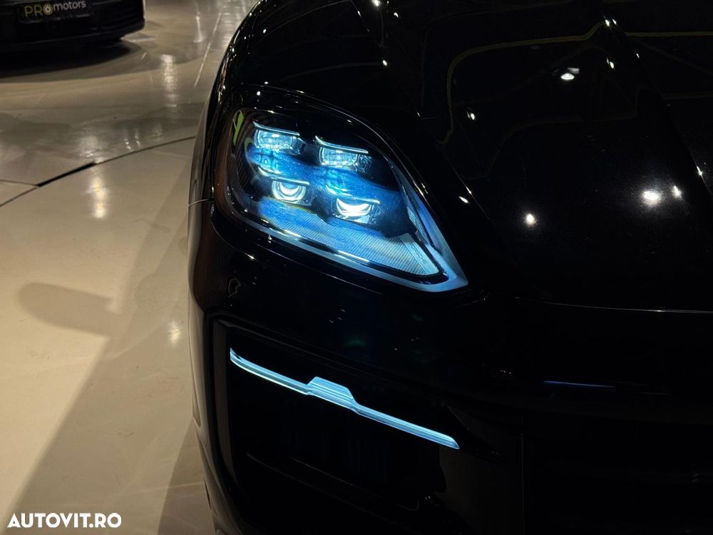 Porsche Cayenne - 24