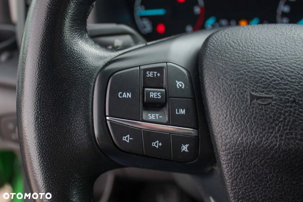 Ford TRANSIT CUSTOM - 12