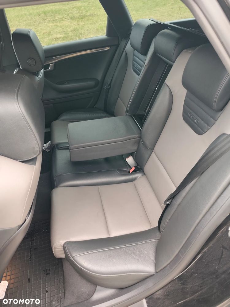 Audi A4 Avant 2.7 TDI DPF - 10