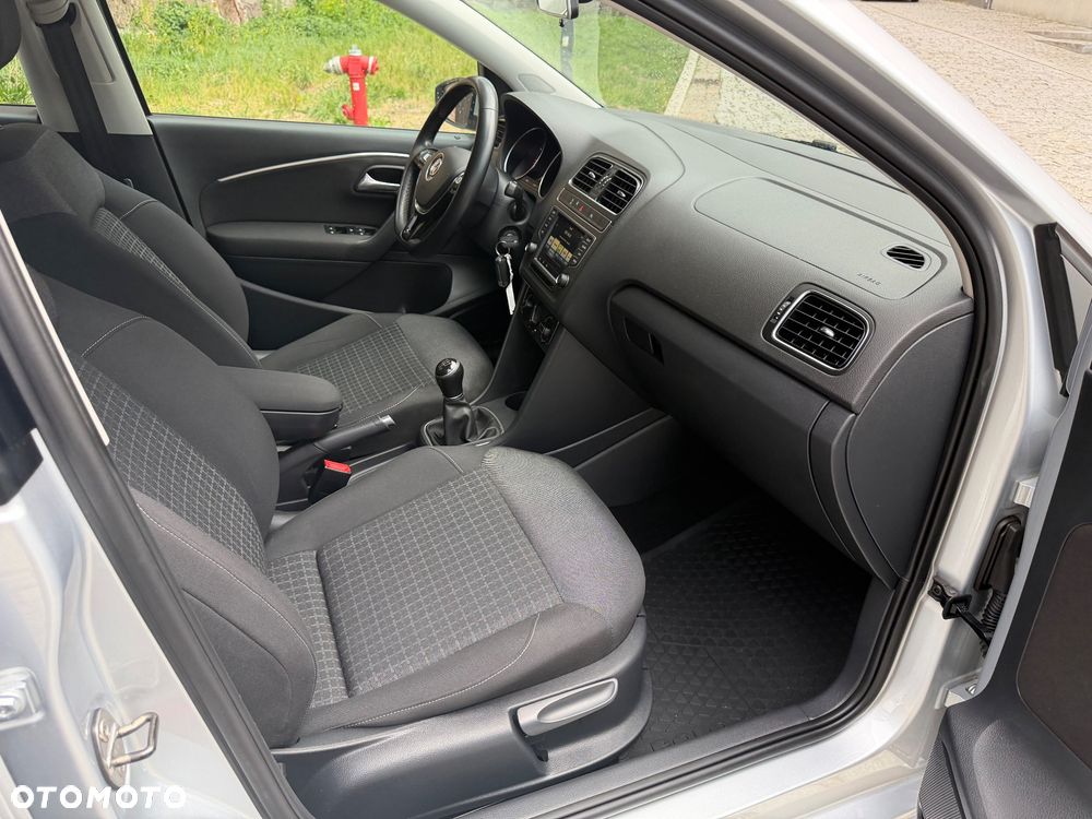 Volkswagen Polo 1.2 TSI (Blue Motion Technology) Comfortline - 12