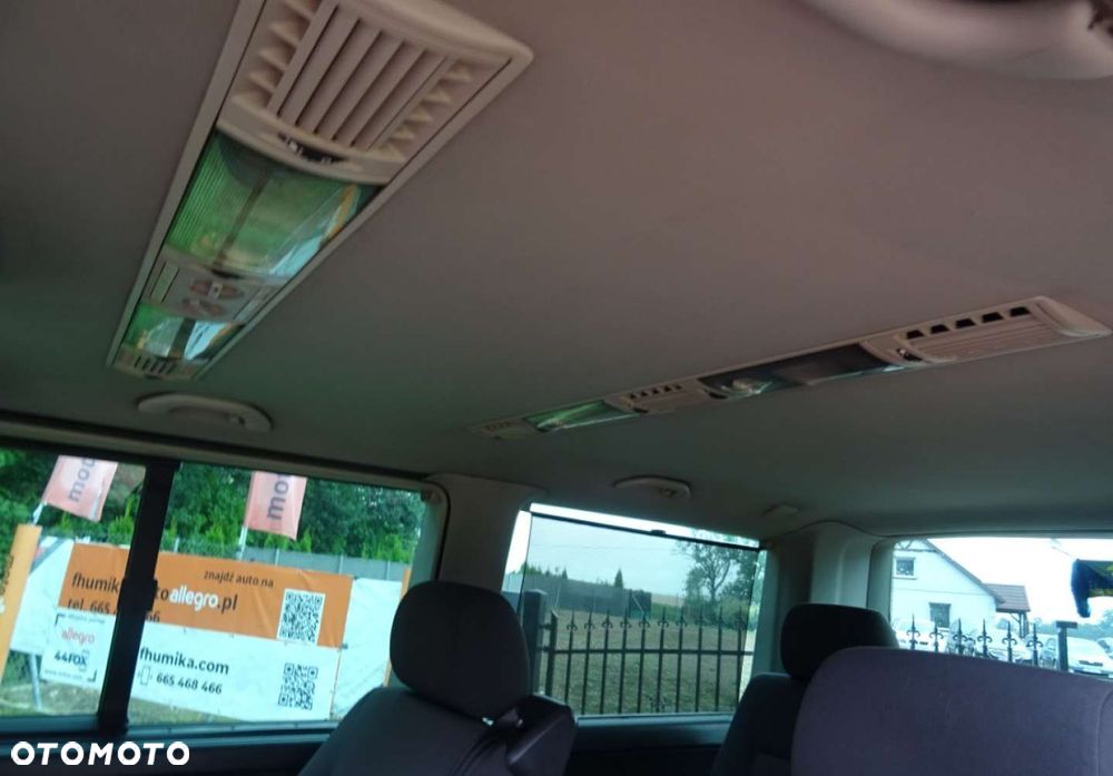 Volkswagen Multivan - 5