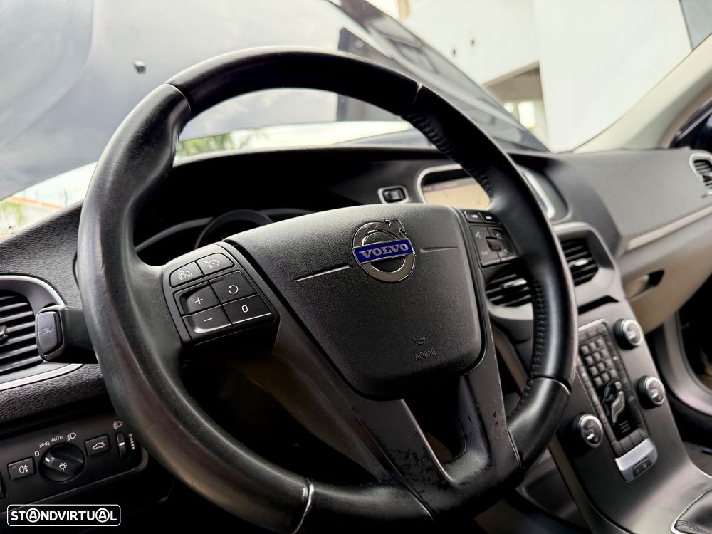 Volvo V40 D2 Kinetic - 40