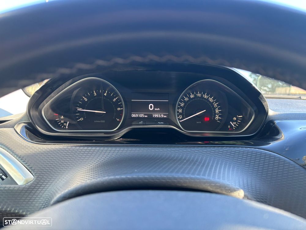 Peugeot 208 PureTech 82 Start & Stop Allure - 5