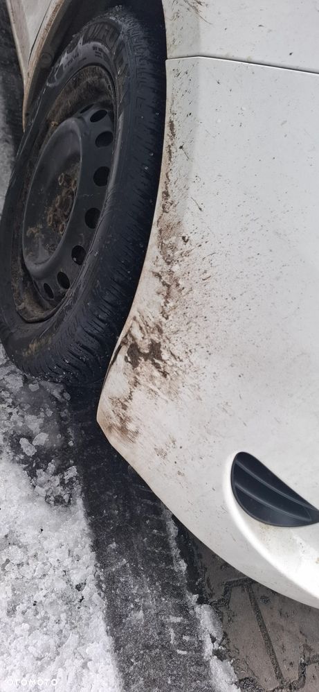 Toyota Yaris II 1,4 ND-TV na części - 23