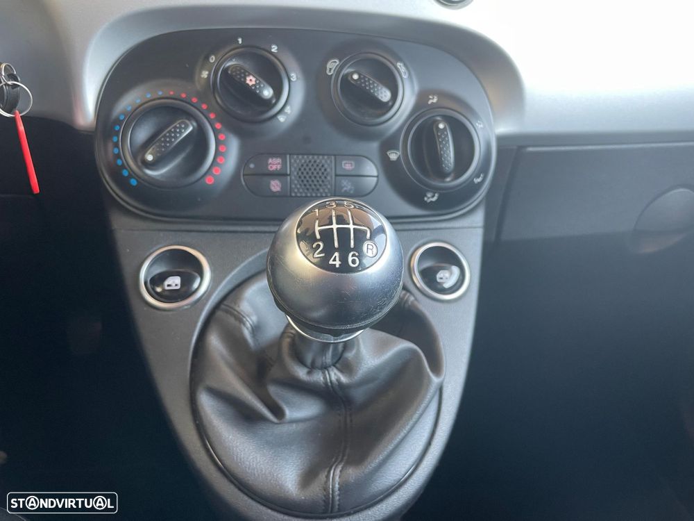 Fiat 500C 1.0 Hybrid Connect - 22