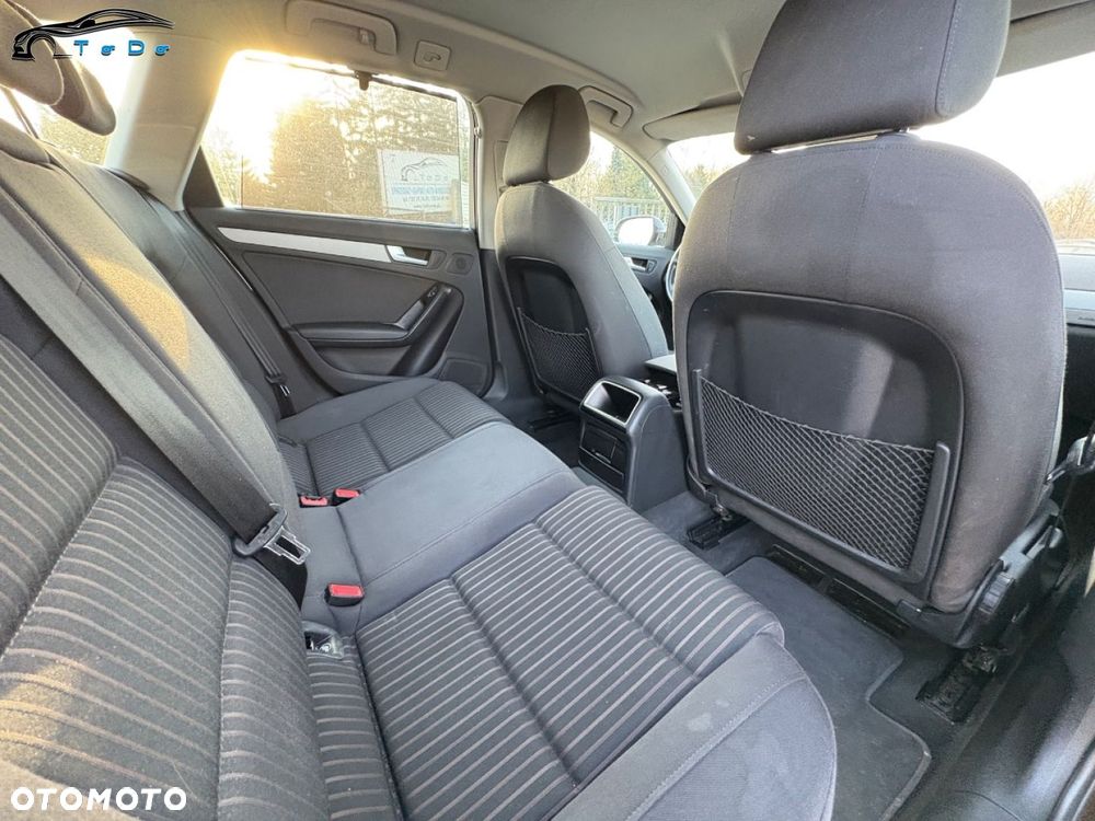 Audi A4 Avant 2.0 TDI Multitronic - 25