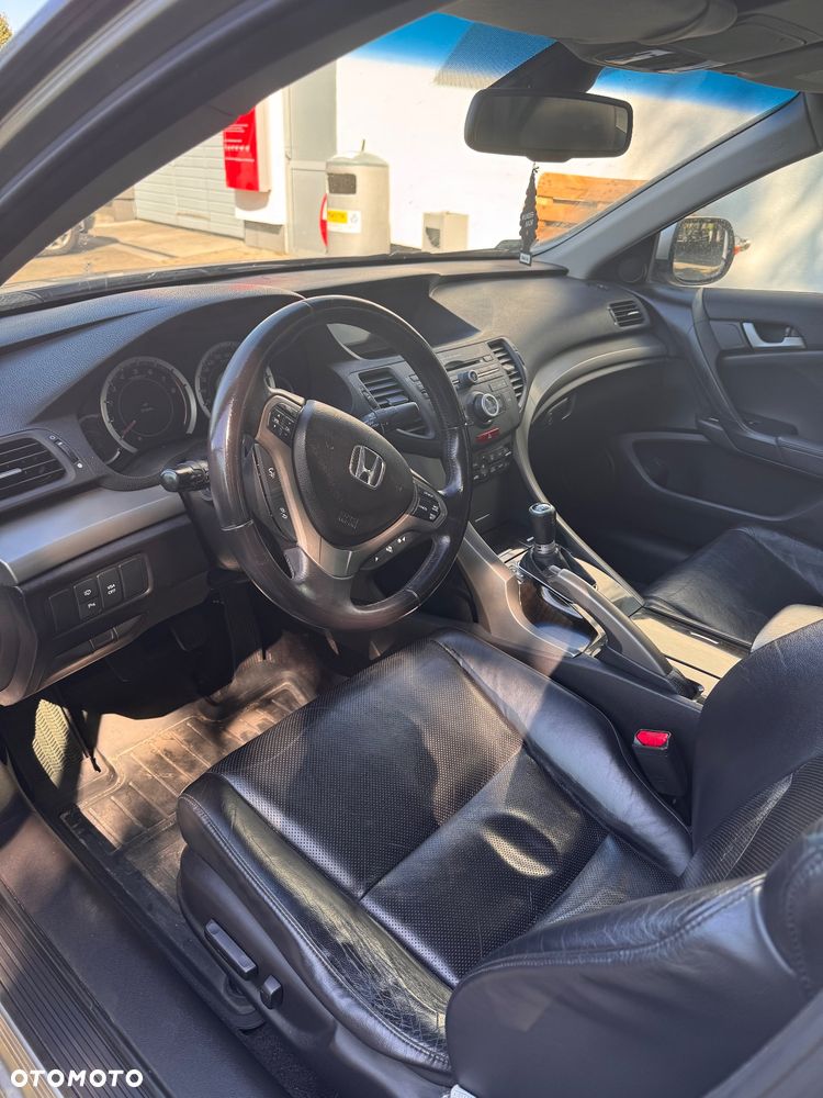 Honda Accord 2.0 Elegance - 12