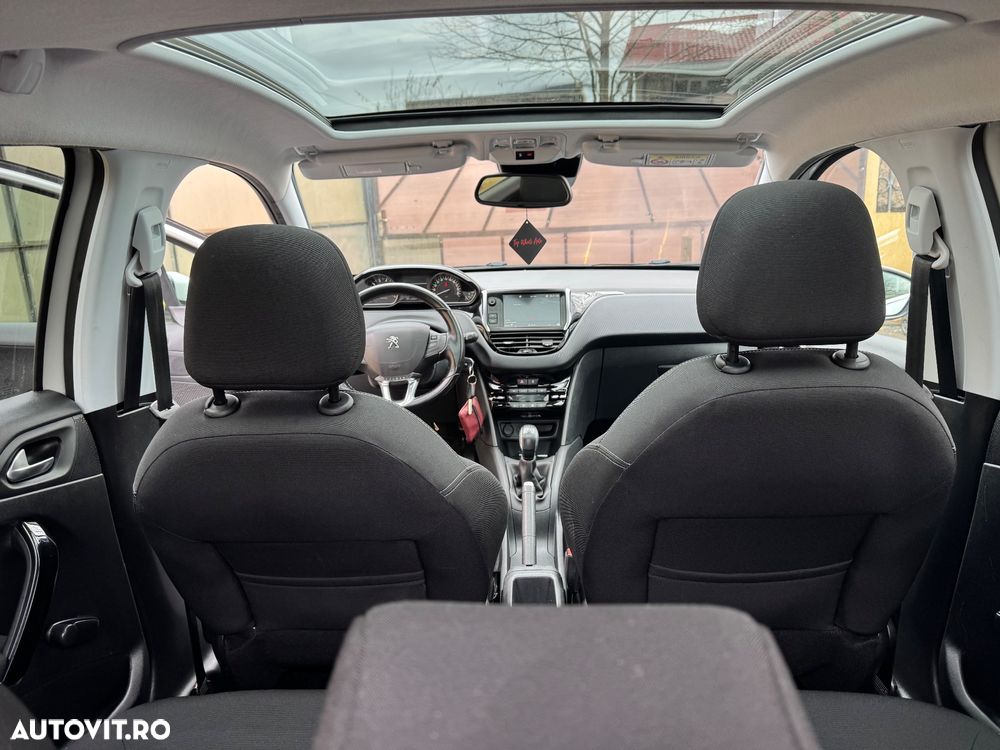 Peugeot 208 PureTech 82 Start & Stop Allure - 3