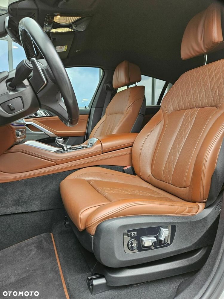 BMW X6 xDrive30d mHEV - 26