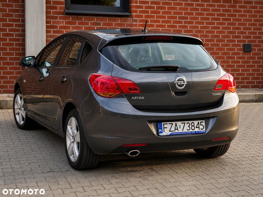 Opel Astra 1.4 T Cosmo - 17