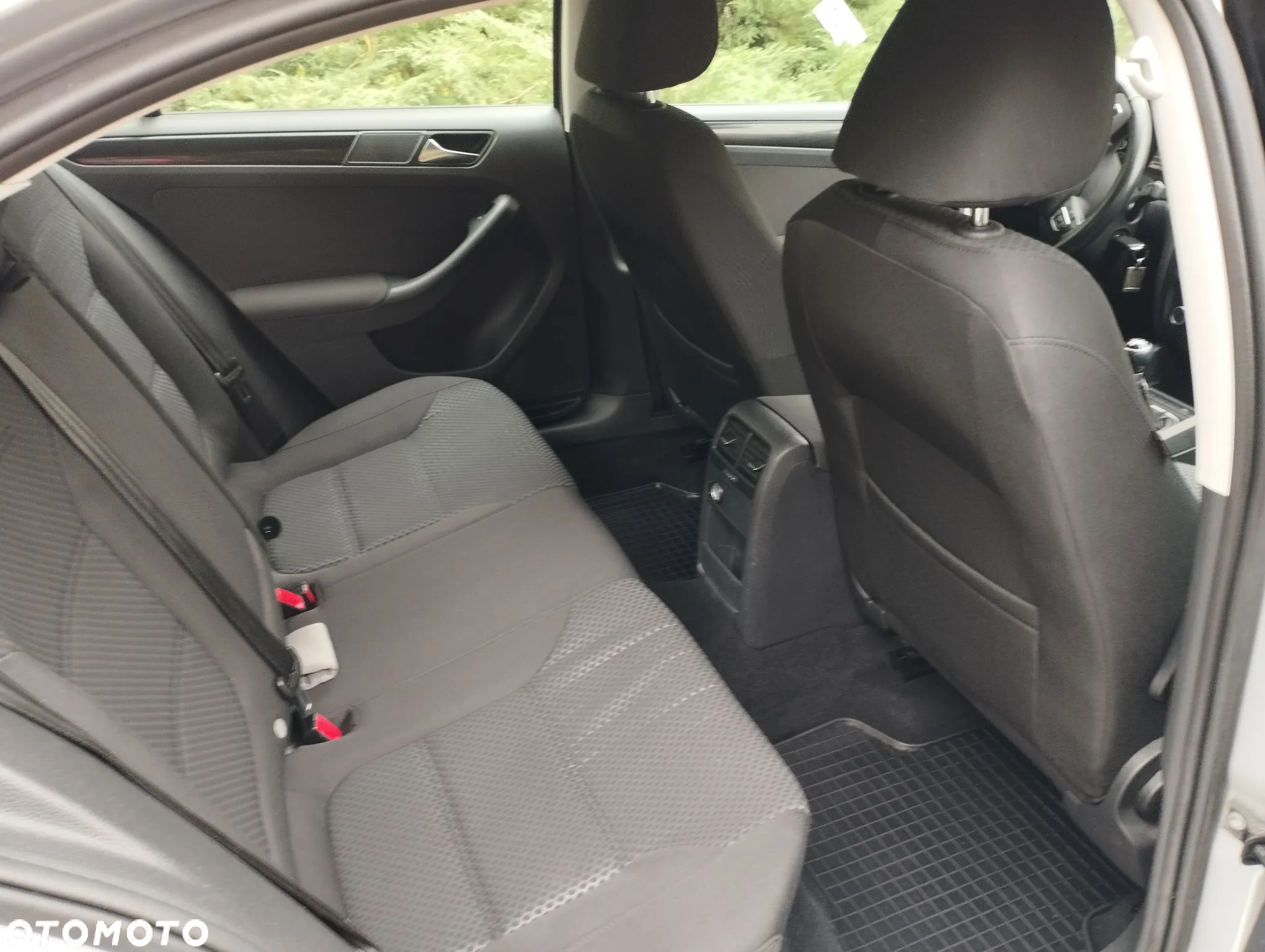 Volkswagen Jetta 1.6 TDI BMT Comfortline - 9