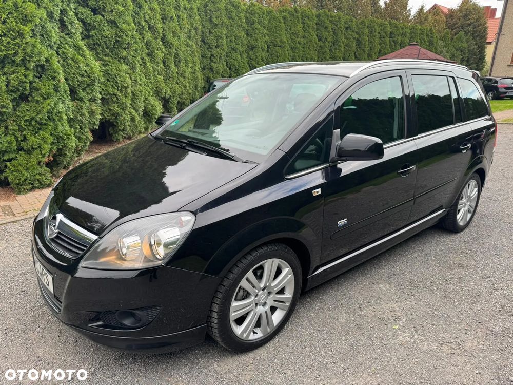 Opel Zafira 1.8 Design Edition - 1