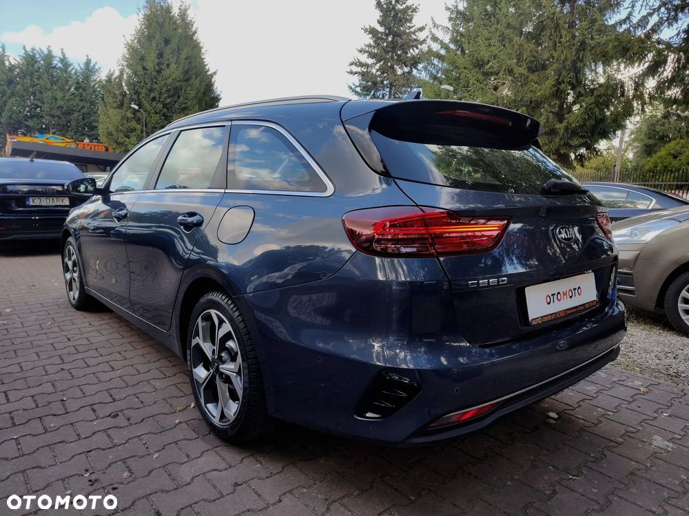 Kia Ceed 1.6 CRDi DCT Platinum Edition - 28