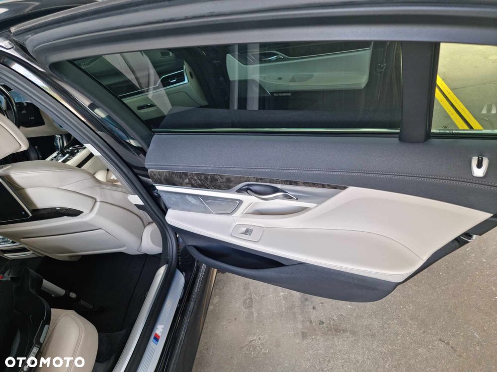 BMW Seria 7 750Ld xDrive - 20