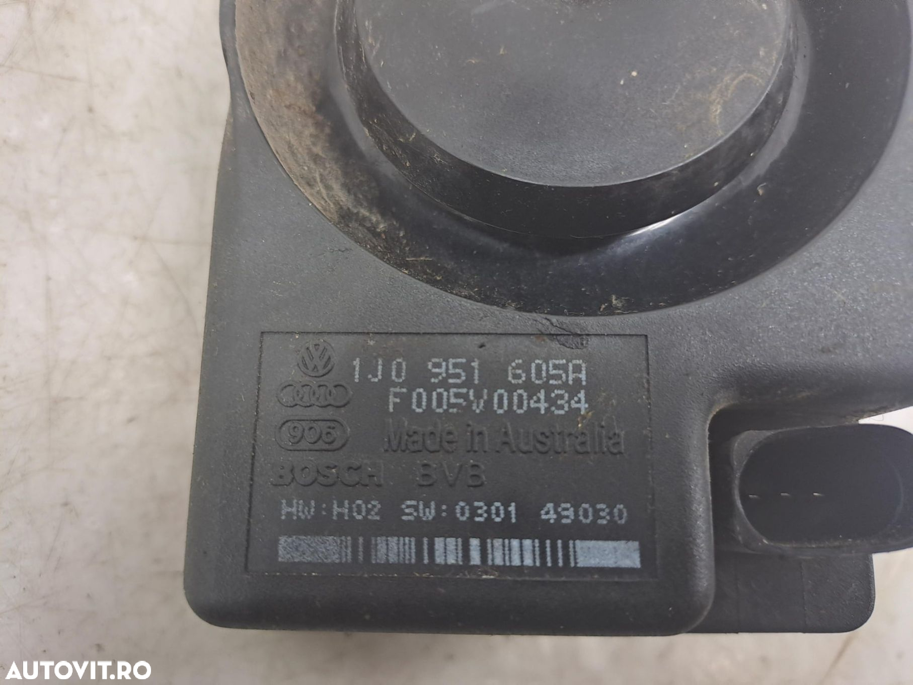 Sirena alarma 1j0951605a Volkswagen VW Touareg generatia 1 7L [2002 - - 3