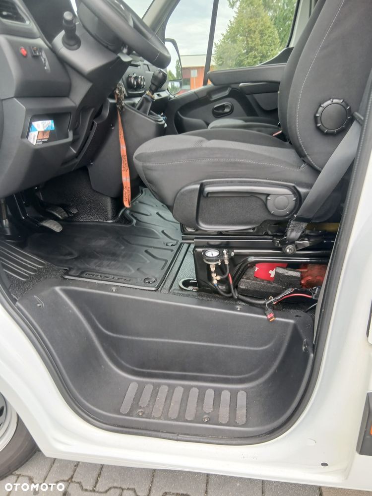Renault Master - 18