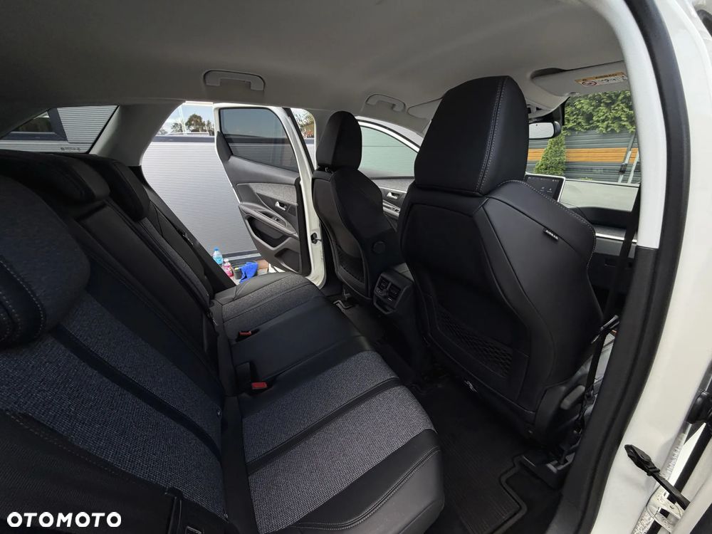 Peugeot 3008 BlueHDi 120 Stop & Start Allure - 17