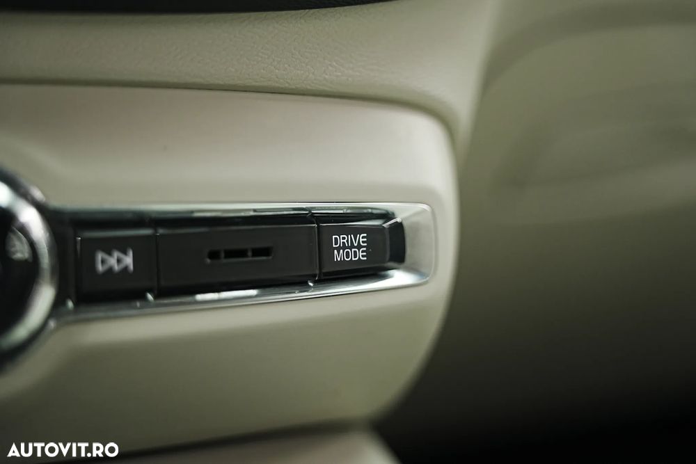 Volvo XC 40 T5 Recharge DKG Inscription - 36