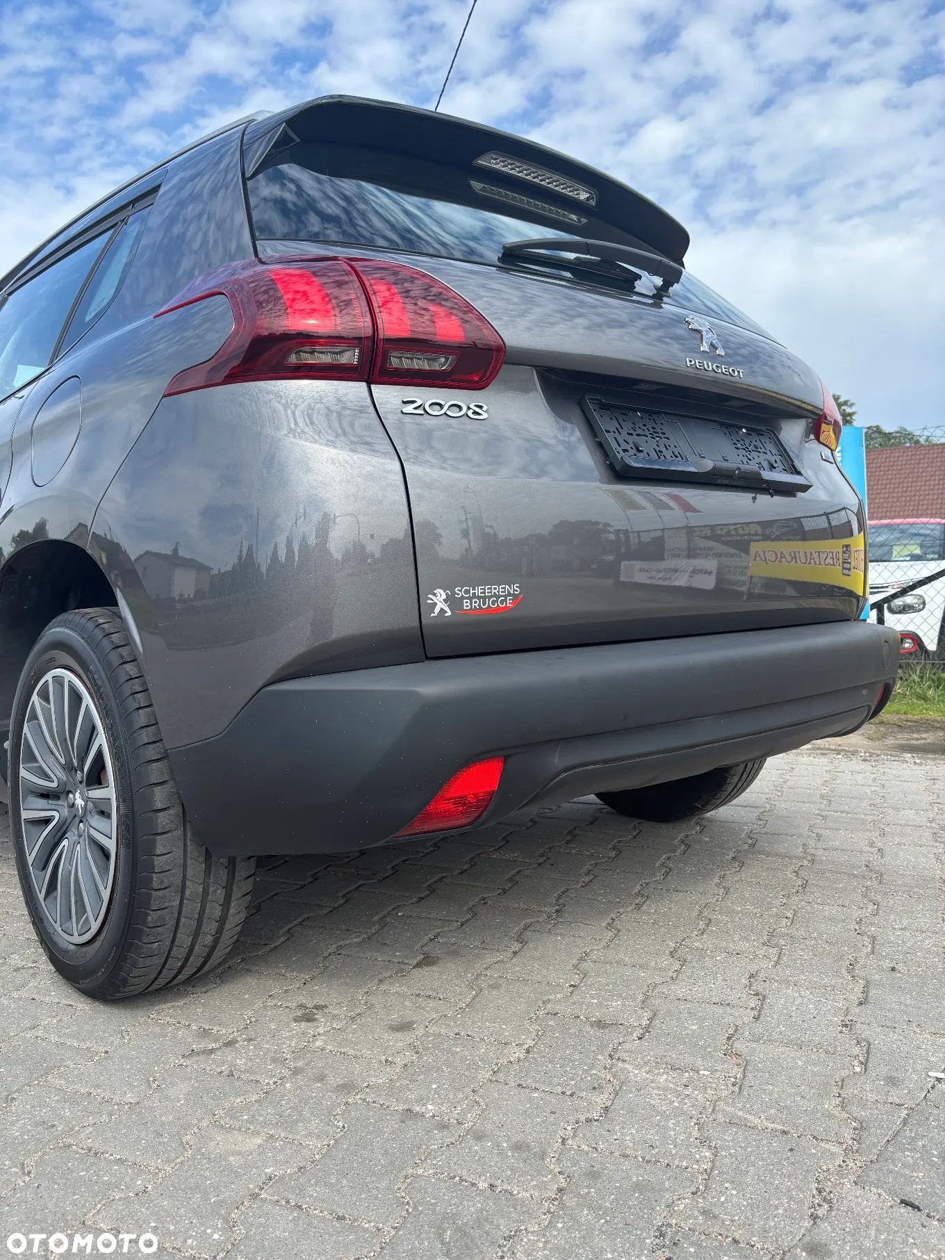 Peugeot 2008 1.2 Pure Tech Active S&S EAT6 - 13