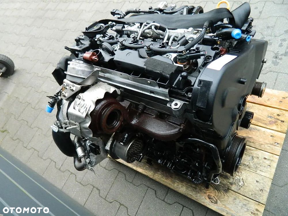 SILNIK 1.6 TDI DBK KOMPLETNY VW/AUDI/SEAT/SKODA - 9