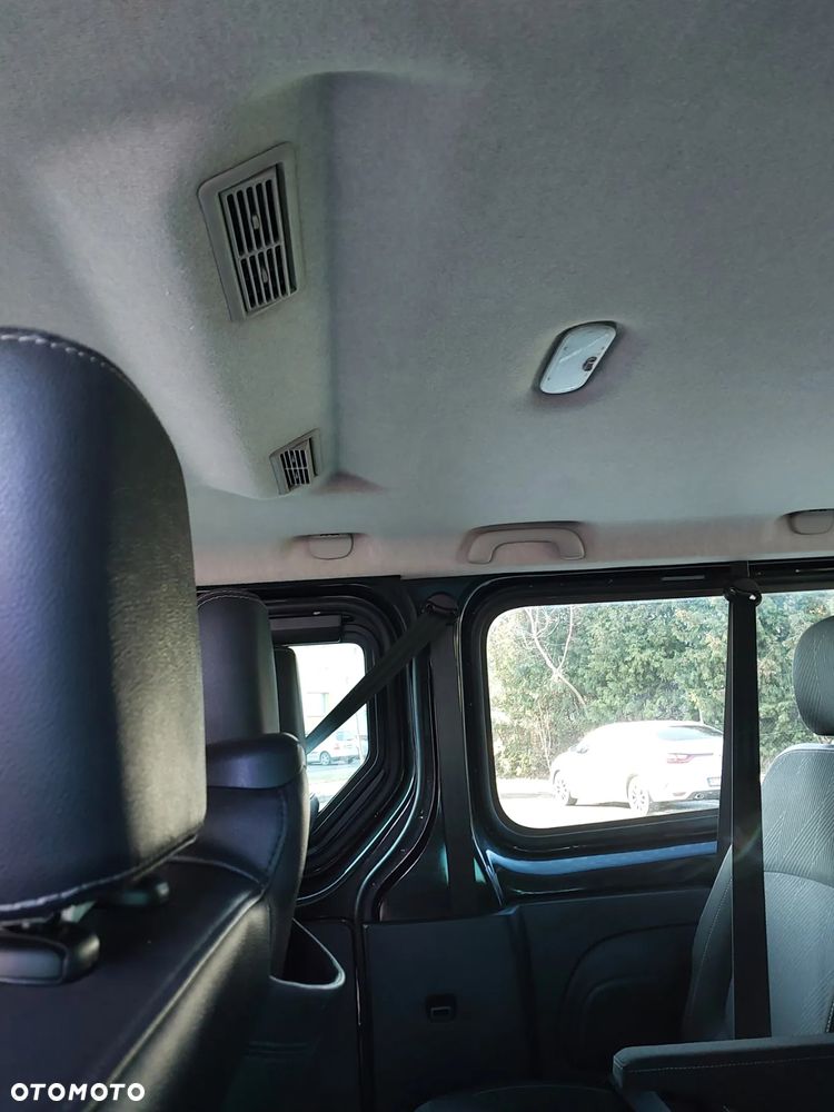 Renault Trafic SpaceClass 2.0 dCi - 17