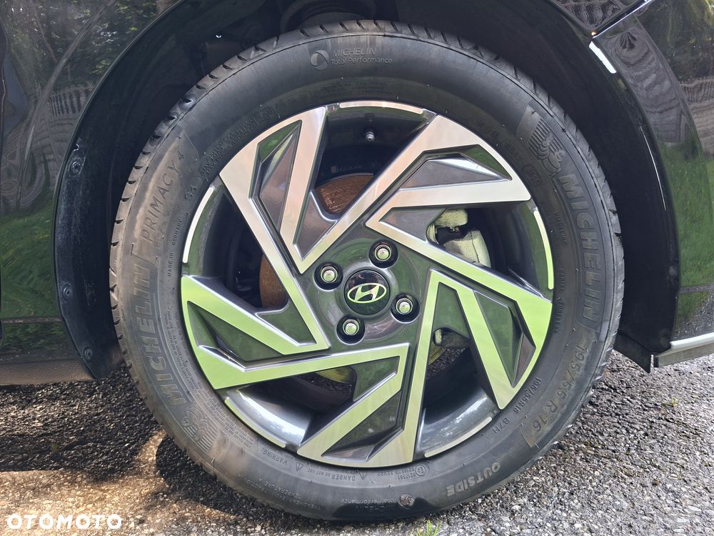 Hyundai i20 1.0 T-GDI DCT Blackline - 8