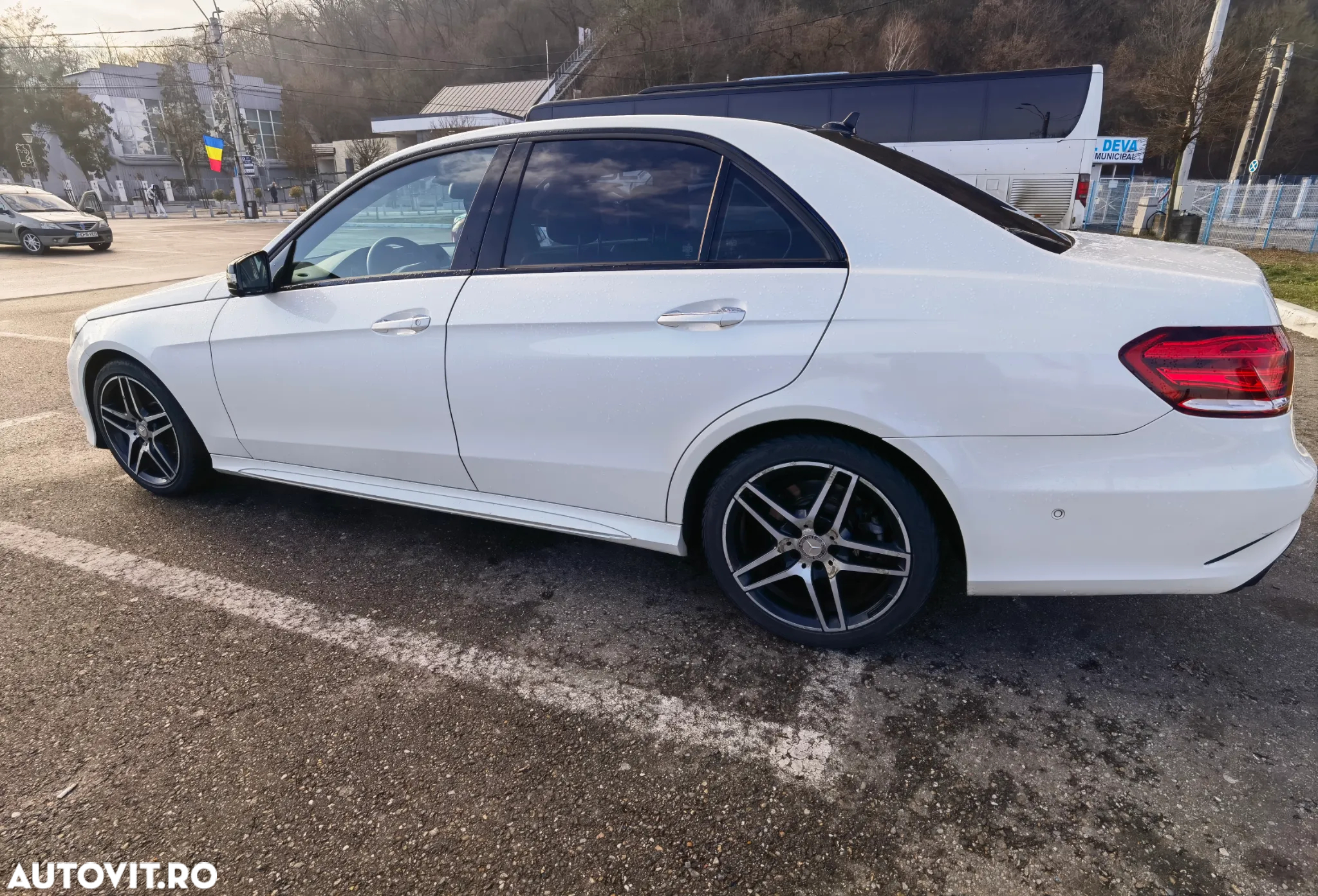 Mercedes-Benz E - 9