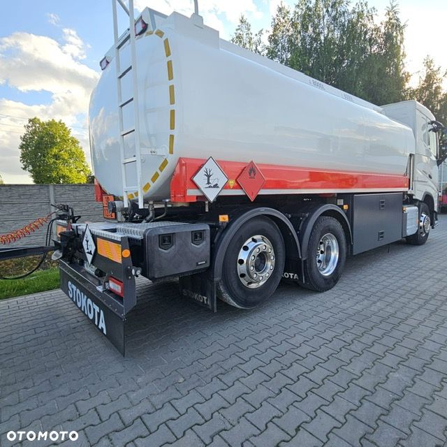 Volvo STOKOTA FH 6X2 - 9