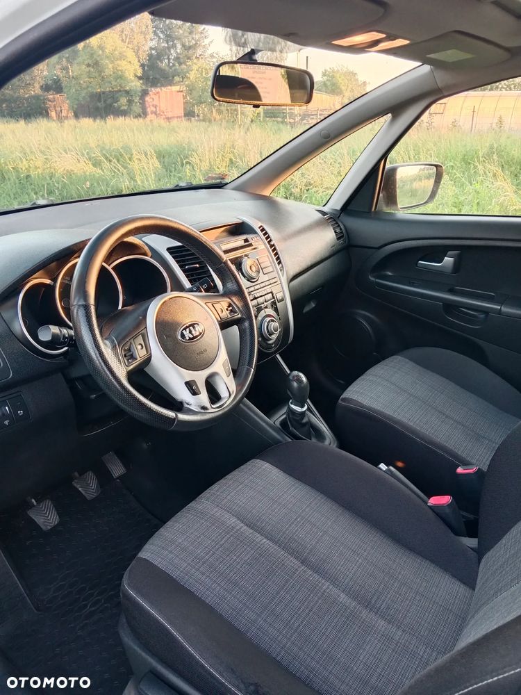 Kia Venga - 3