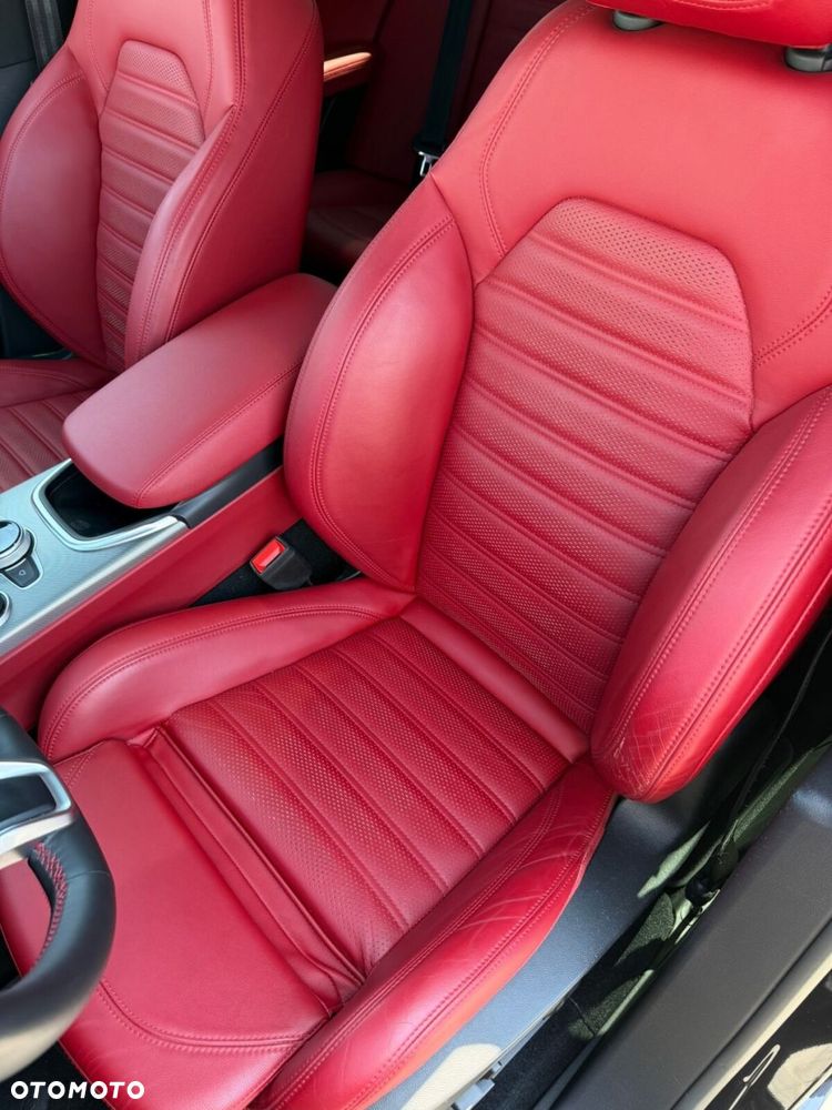 Alfa Romeo Stelvio 2.0 Turbo Veloce Q4 - 11