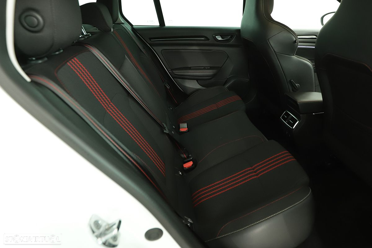 Renault Mégane Sport Tourer 1.6 E-Tech Plug-In Hybrid R.S. Line - 24
