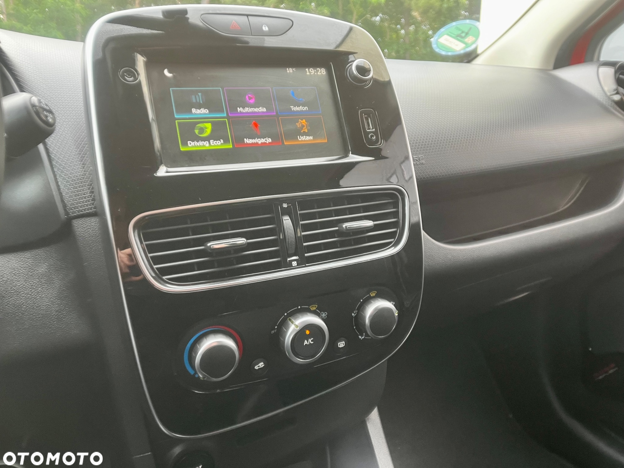 Renault Clio (Energy) TCe 90 Start & Stop LIMITED - 8