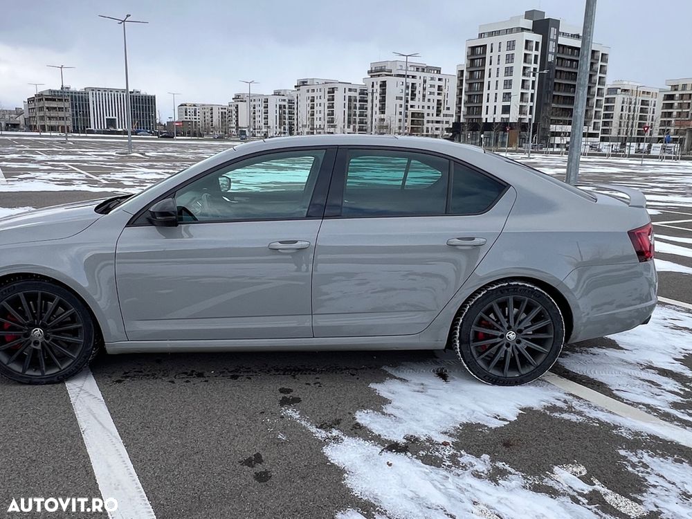 Skoda Octavia 2.0 245 TSI DSG RS - 3