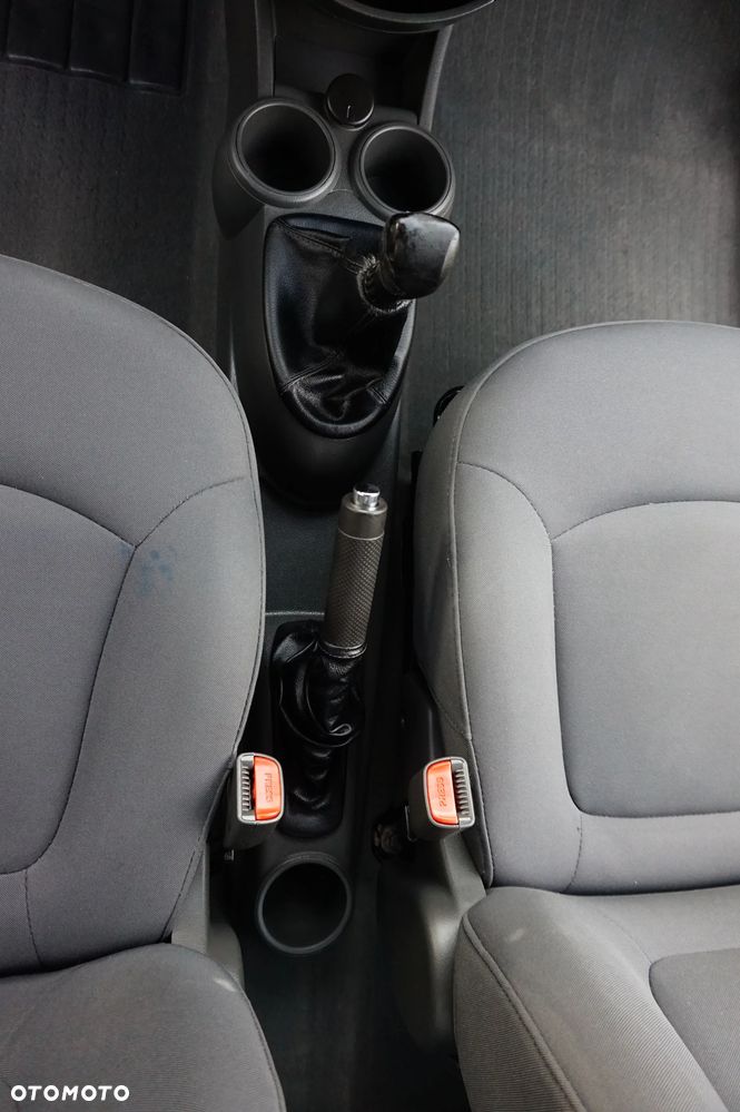 Chevrolet Spark - 33