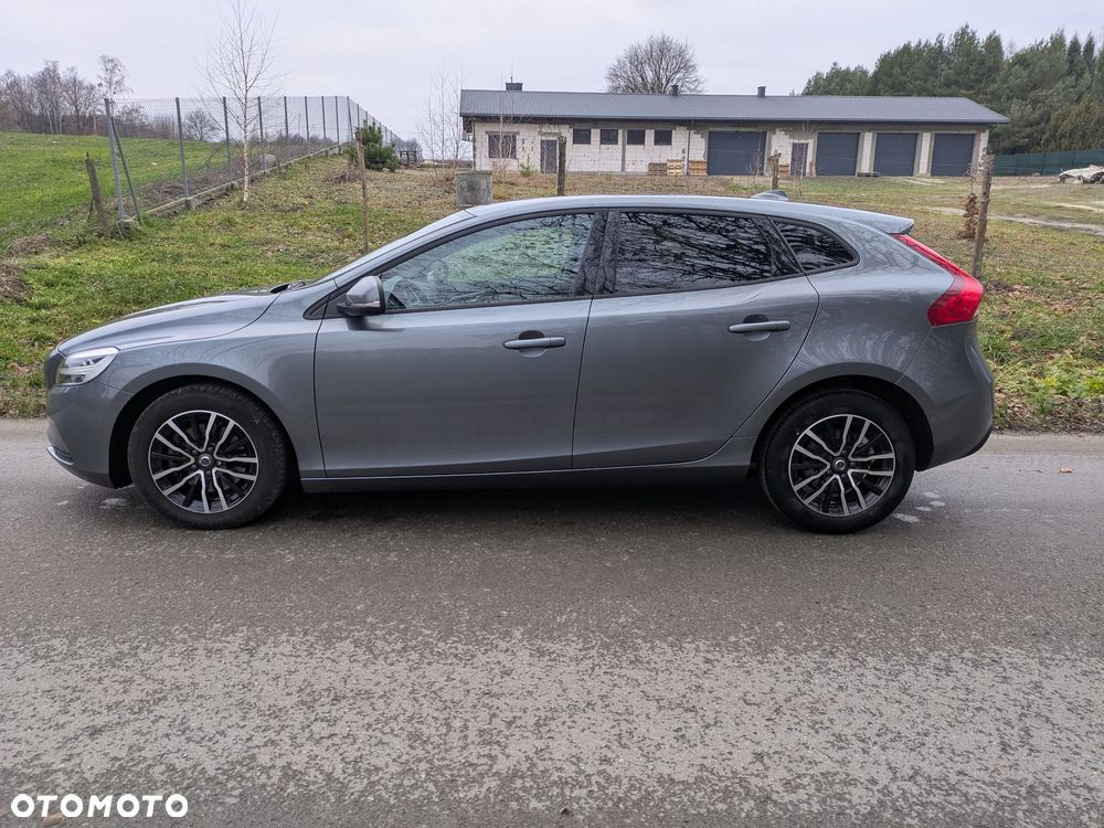 Volvo V40 T2 - 13