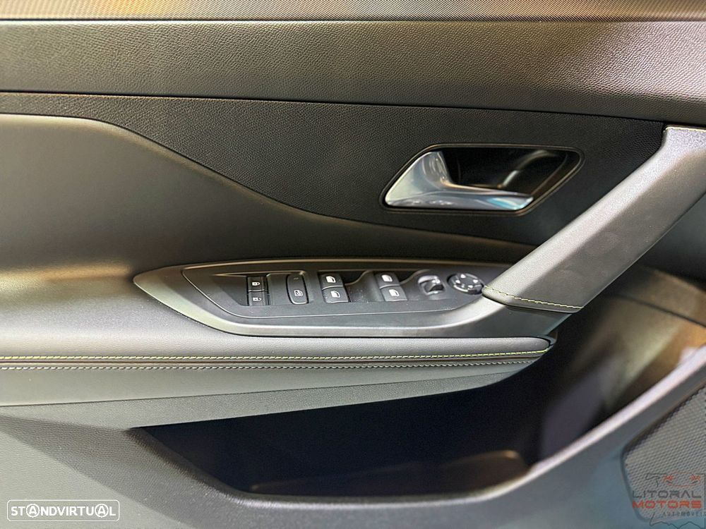 Peugeot 408 1.6 Hybrid GT e-EAT8 - 18