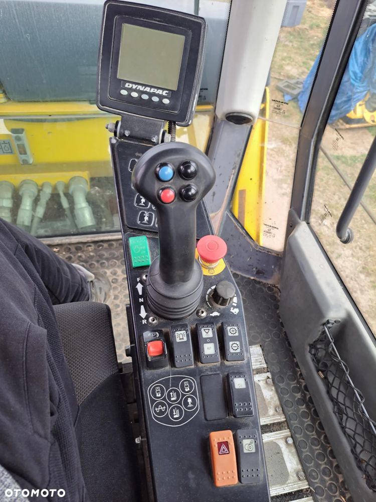 Dynapac CG2300 - 14