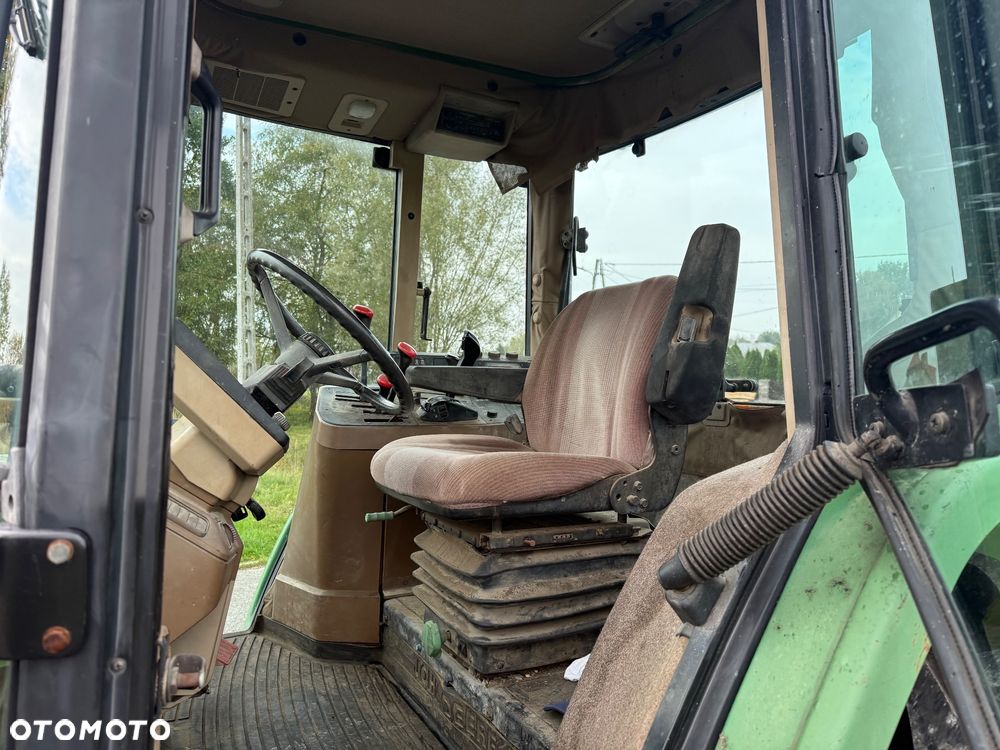 John Deere 6300 / NISKIE MOTOGODZINY / NOWE OPONY / ŁADOWACZ PRZEDNI / DODATKOWY OSPRZĘT / Z FRANCJI / STAN BDB / / / - 23